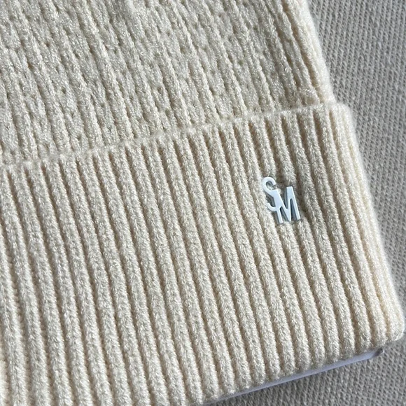 💎 HOST PICK 💎 REAL FUR POM TOQUE - Picture 3 of 4